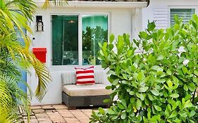 Private Fort Lauderdale Cottage