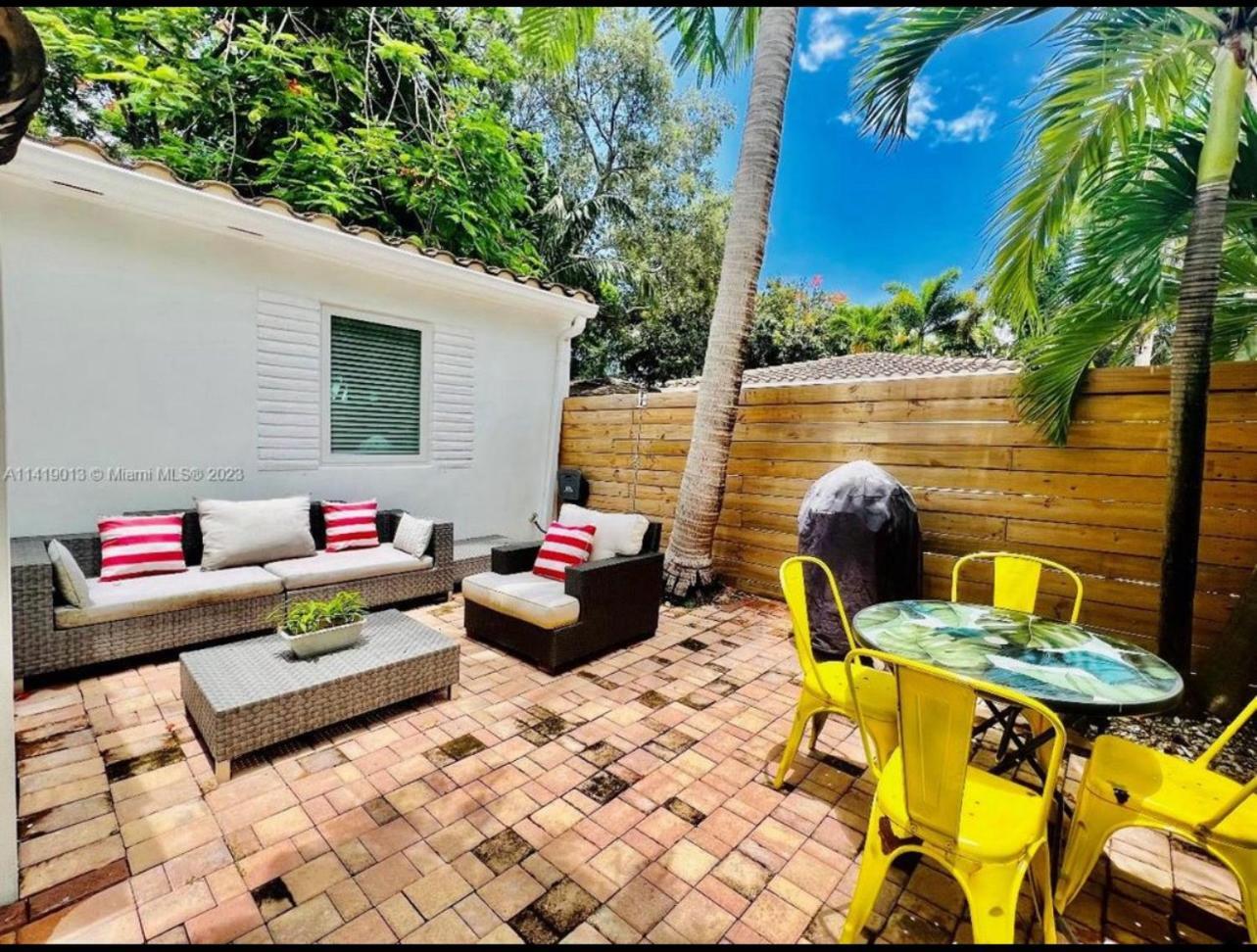 Private Fort Lauderdale Cottage Exterior photo